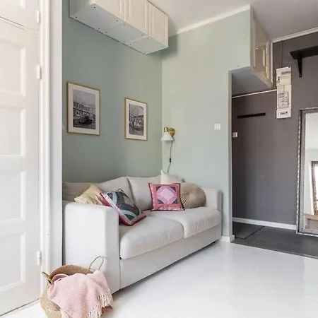 Charming With Garden Views Steps From Metro Apartment Helsinki