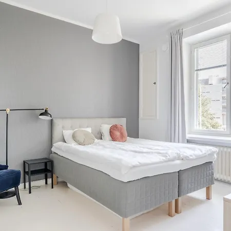 Lejlighed Charming With Garden Views Steps From Metro Helsinki