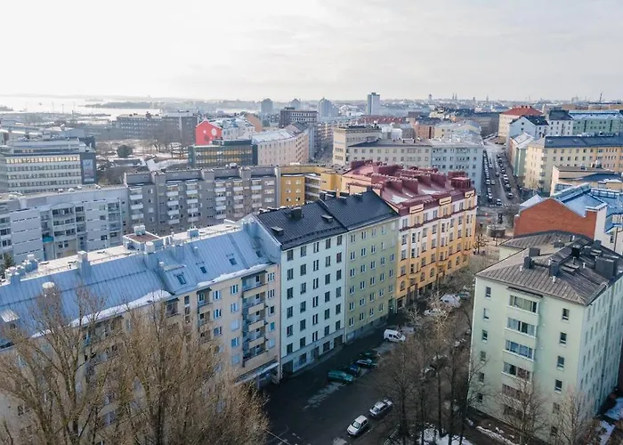 Charming With Garden Views Steps From Metro *