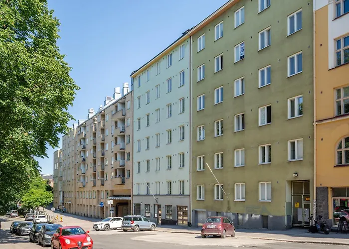 Apartmán Charming With Garden Views Steps From Metro *